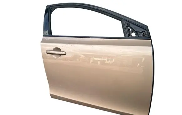 Volvo V40 Front door