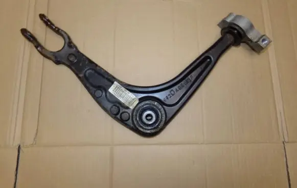 Peugeot 407 Front lower control arm/wishbone