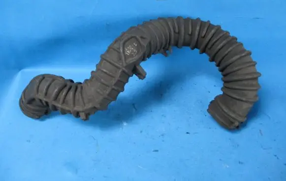 Opel Vivaro Intercooler hose/pipe 8200607746 93858731