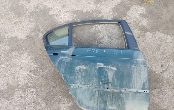 BMW 3 E46 Rear door 