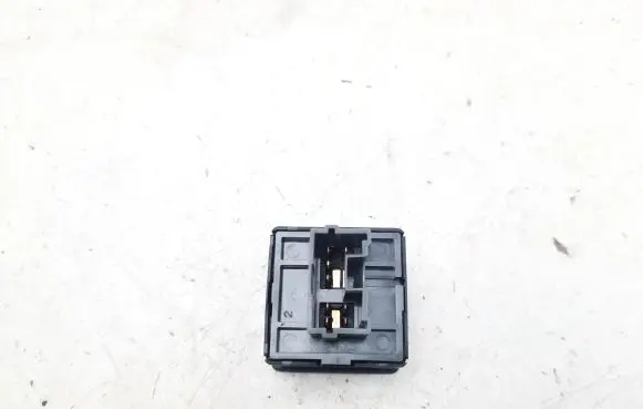 Mitsubishi Lancer VIII Seat heating switch