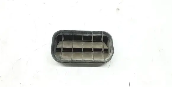 Porsche Cayenne (9PA) Quarter panel pressure vent 