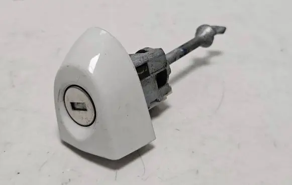 BMW X1 E84 Front door lock (next to the handle) 51212993147 E84L2