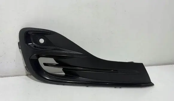 Ford Focus Front bumper lower grill 15A298