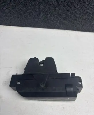 Peugeot 607 Tailgate/trunk/boot lock/catch/latch 9653831780