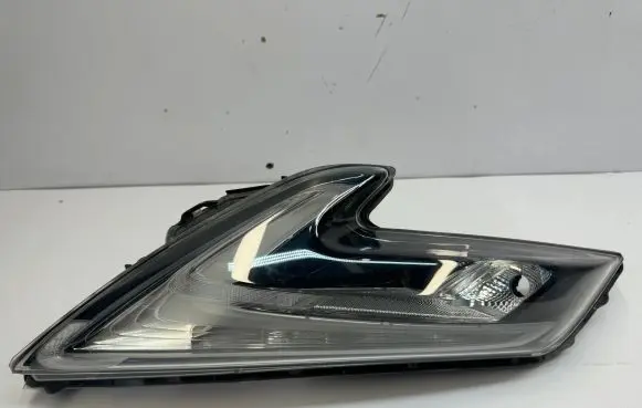 Nissan Juke I F15 Headlight/headlamp 26120BV80A
