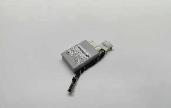 BMW 5 E60 E61 Air suspension control unit module (rear) 6769834 676983401 37146769834