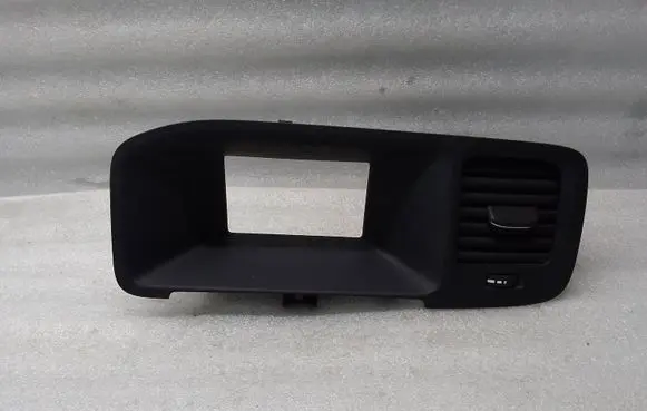 Dash center air vent grill