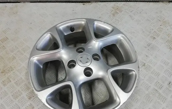 Renault Twingo III R15 alloy rim 