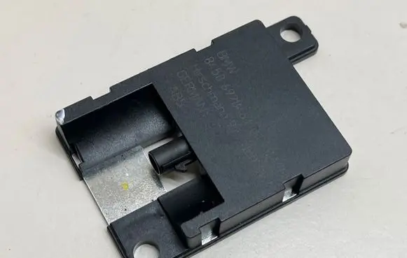 BMW X5 E70 Bluetooth antenna 6928461 921800002