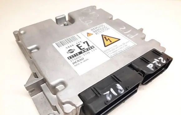 Nissan Primera Engine control unit/module 23710AW40A 275800219812V