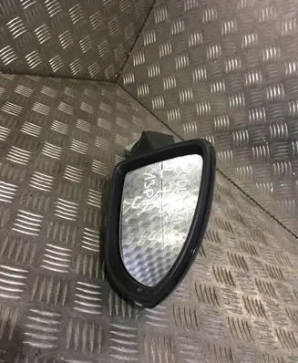 Volkswagen Golf Sportsvan Front door electric wing mirror