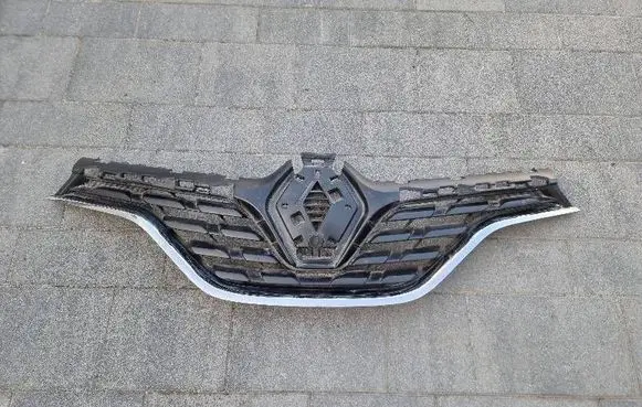 Renault Captur Front grill