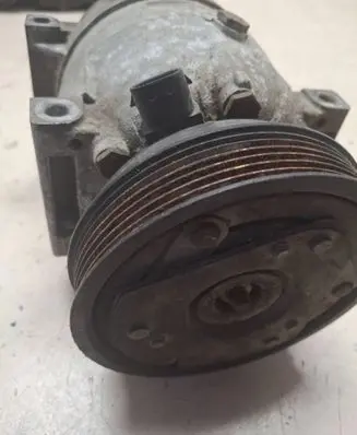 Renault Megane II Air conditioning (A/C) compressor (pump) 6560630