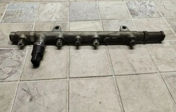 Renault Laguna II Fuel main line pipe 0445214024 7700114017 009773