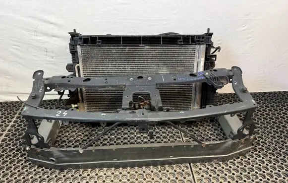 Opel Insignia B Radiator support slam panel 
