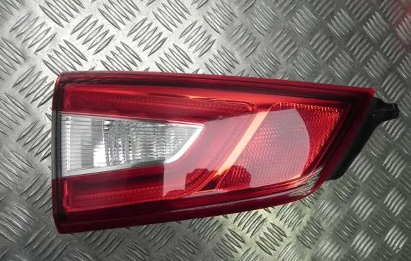 Nissan Qashqai Rear/tail lights 265554EA5A A1522