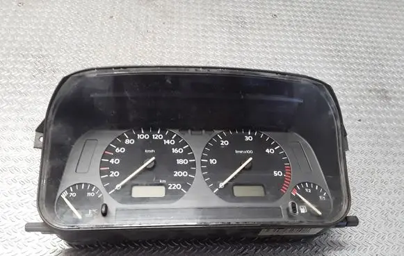 Volkswagen Golf III Speedometer (instrument cluster) 354001002