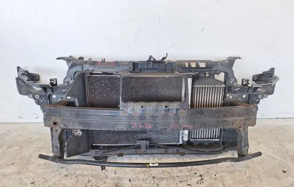 Hyundai i30 Radiator support slam panel 