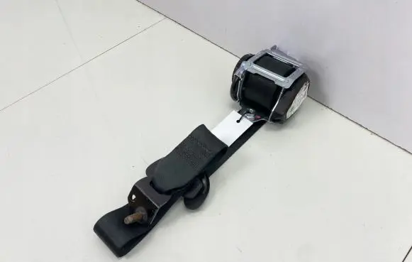 Ford Bronco Rear seatbelt M1PB-S611B68