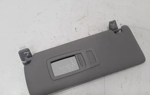 BMW 3 F30 F35 F31 Sun visor 7313606