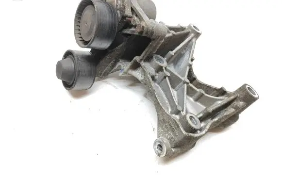 Renault Kadjar Generator/alternator bracket 117105124R
