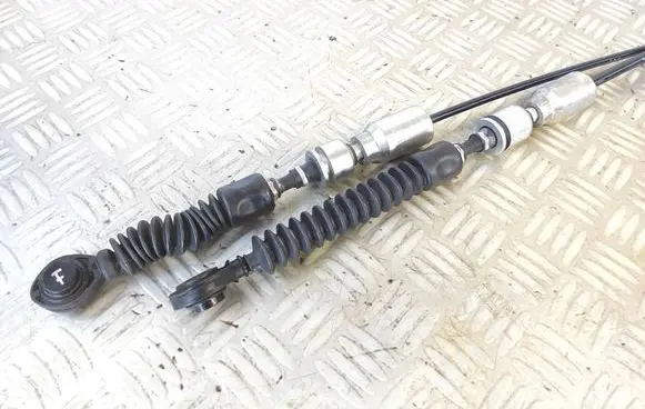 Gear shift cable linkage