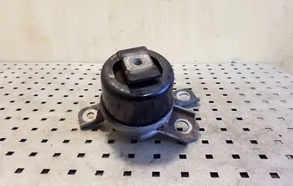 Volvo XC60 Engine mount bracket 3067245 6G926F012DD