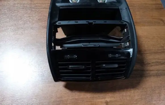 BMW 5 G30 G31 Dash center air vent grill 93306879377080