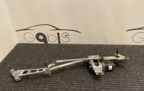 Mercedes-Benz GLA H247 Front wiper linkage and motor A2478201503