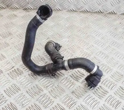 Mercedes-Benz GLC X253 C253 Engine coolant pipe/hose A2535018382