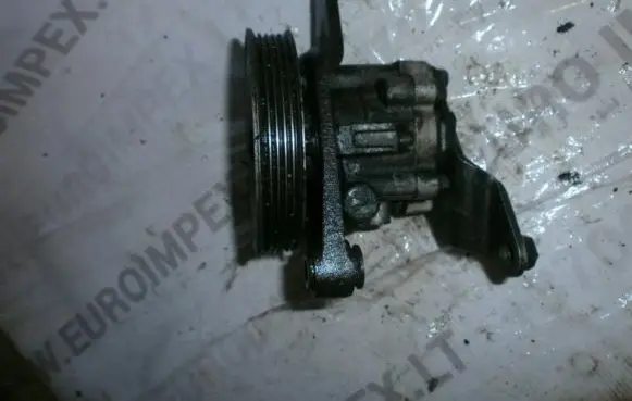 Mazda 626 Power steering pump