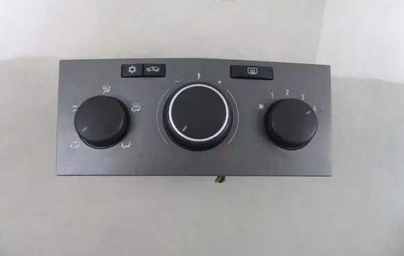 Opel Zafira B Interior fan control switch 13201300