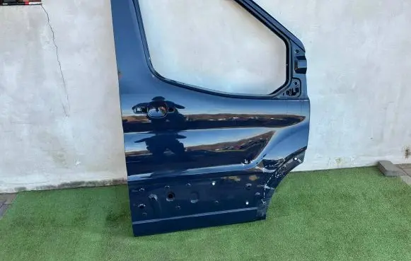 Ford Transit VII Front door