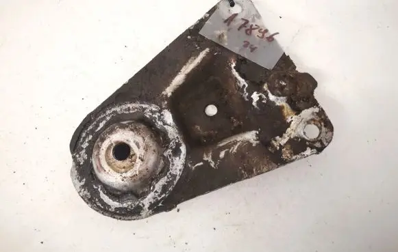 Audi A6 S6 C5 4B Engine mounting bracket