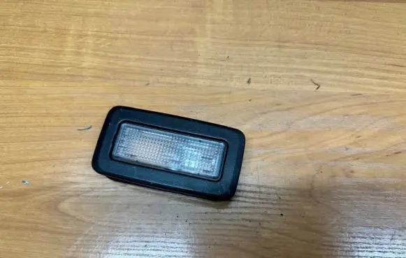 BMW 7 F01 F02 F03 F04 Other interior light 9130838 006676021