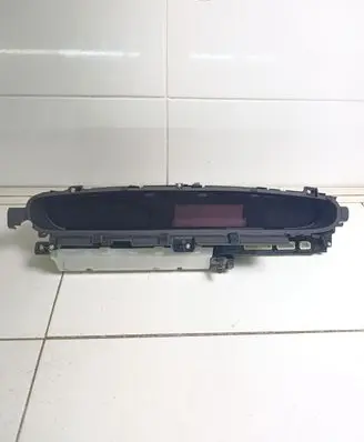 Toyota Prius+ (ZVW40) Speedometer (instrument cluster) 8380047660