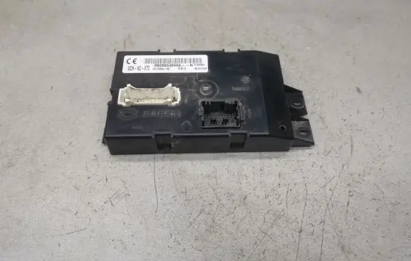 Renault Master II Comfort/convenience module P8200530966 8200530966 P8200530966N