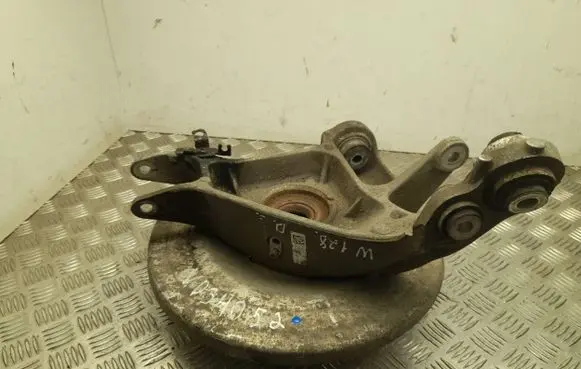 Land Rover Discovery 5 Rear wheel hub JPLA5A970BB