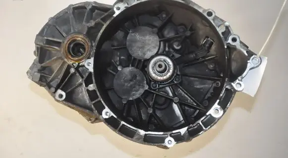 Volvo C70 Manual 7 speed gearbox 8G9R-7002-PF