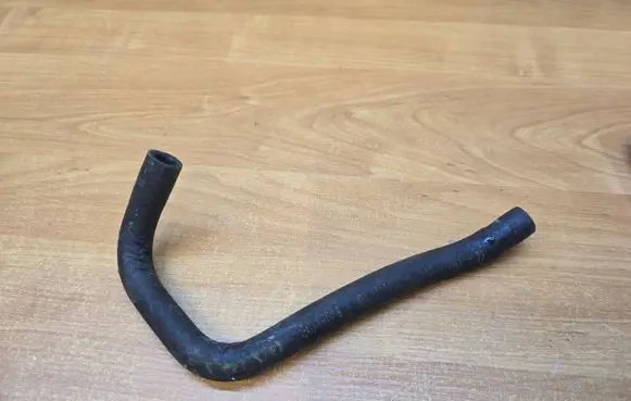 Volvo XC90 Engine coolant pipe/hose 30748088