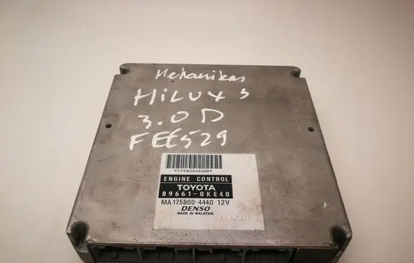 Toyota Hilux (AN10, AN20, AN30) Engine control unit/module 896610KD10