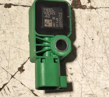 Volvo V50 Airbag deployment crash/impact sensor 31264409