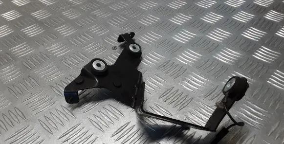Jaguar XE Fuel filter bracket/mount holder GX739D202AD
