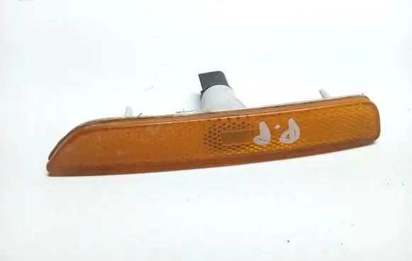 Ford Mustang V Front reflector 