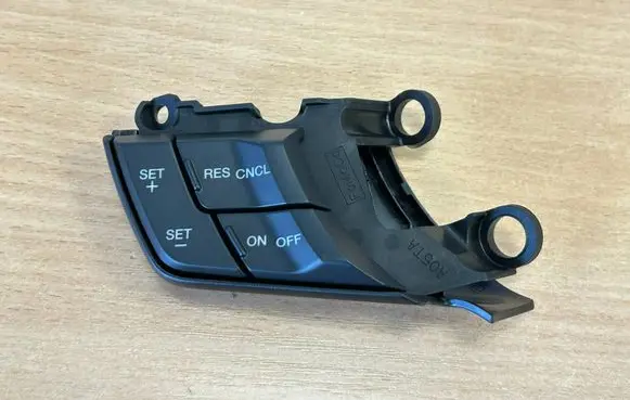 Ford Mustang VI Steering wheel buttons/switches FR3T9E740CCW FR3Z9C888CA 5289034