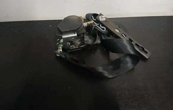 Peugeot 308 Front seatbelt 804889
