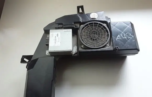 Audi A4 S4 B6 8E 8H Parcel shelf speaker 8E903538203S