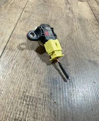 Nissan Navara D23 Airbag deployment crash/impact sensor 988365SA0B 5030609 201111