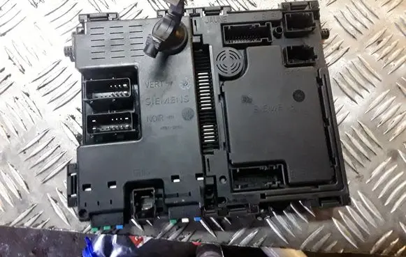 Peugeot 206 Comfort/convenience module 9626460880
